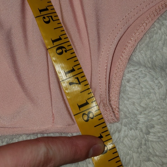 Pink ruffle neckline dress nklc include - Picture 8 of 8